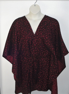 Shandra Cape - Black/Red Triangles - Rayon Blend | Outerwear/Capes
