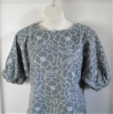 Gray Floral Outline Fleece Post Surgery Shirt - Libby