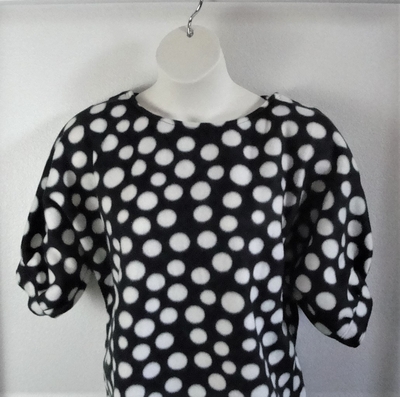 Black/White Dot Fleece Post Surgery Shirt - Libby
