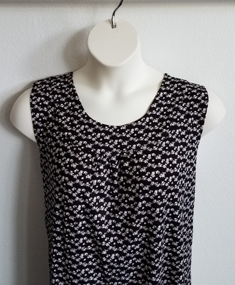 Black/White Calico Floral Post Surgery Shirt - Clearance - Sara