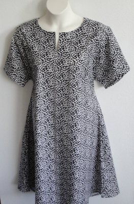 Black Flower Petal Post Surgery Nightgown - Erin