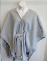 Image Shandra FLEECE Cape - Light Gray