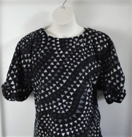 Image Libby Shirt - Black/Gray Triangles FLEECE